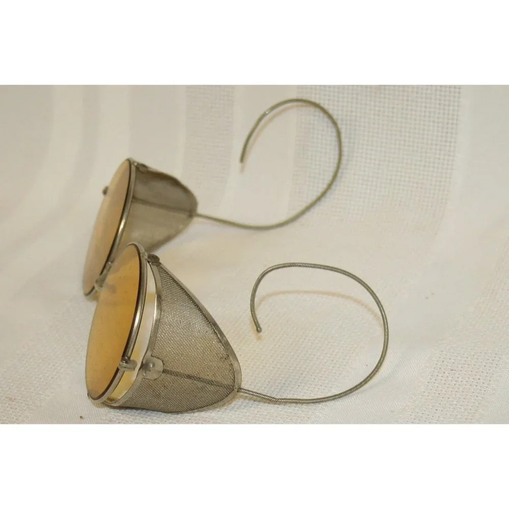 Vintage Round Sunglasses Steampunk w/ Silver Mesh Metal Side Blinds